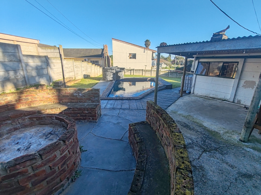 3 Bedroom Property for Sale in Bothasrus Eastern Cape